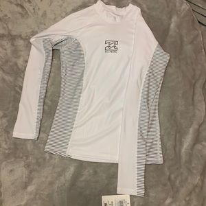 NWT Women’s Billabond Rashguard